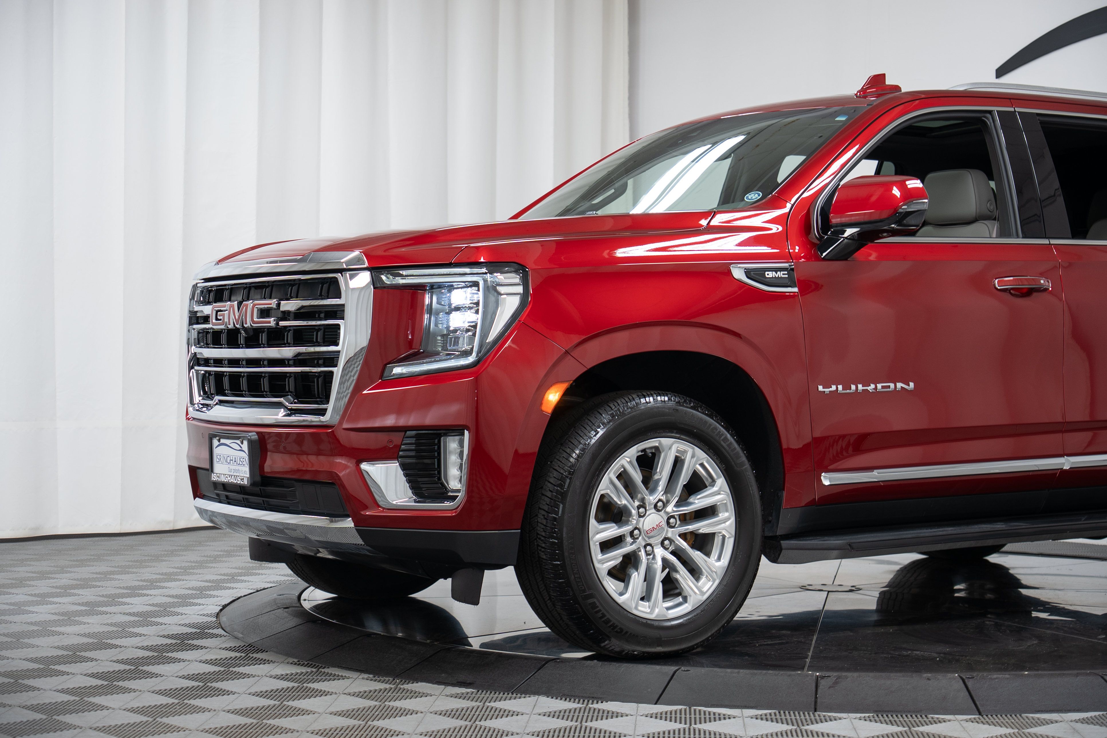 Used 2022 GMC Yukon SLT w/ SLT Premium Package AWD/4WD image 27