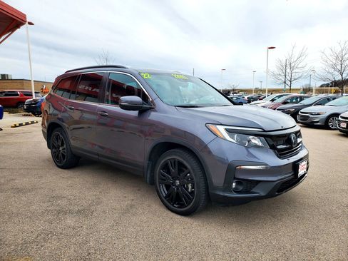 Used 2022 Honda Pilot Special Edition image 3