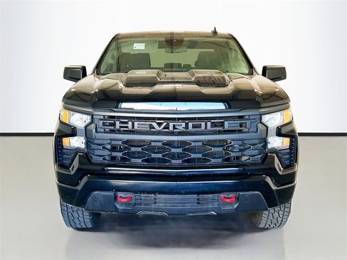 Used 2024 Chevrolet Silverado 1500 Custom Trail Boss w/ LPO, Dark Essentials Package image 2