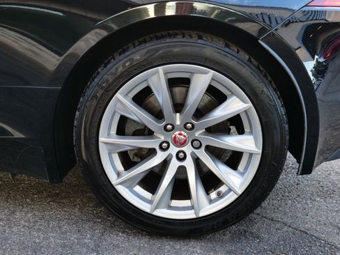 Used 2017 Jaguar F-TYPE Convertible image 85