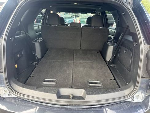 Used 2017 Ford Explorer XLT AWD/4WD image 23
