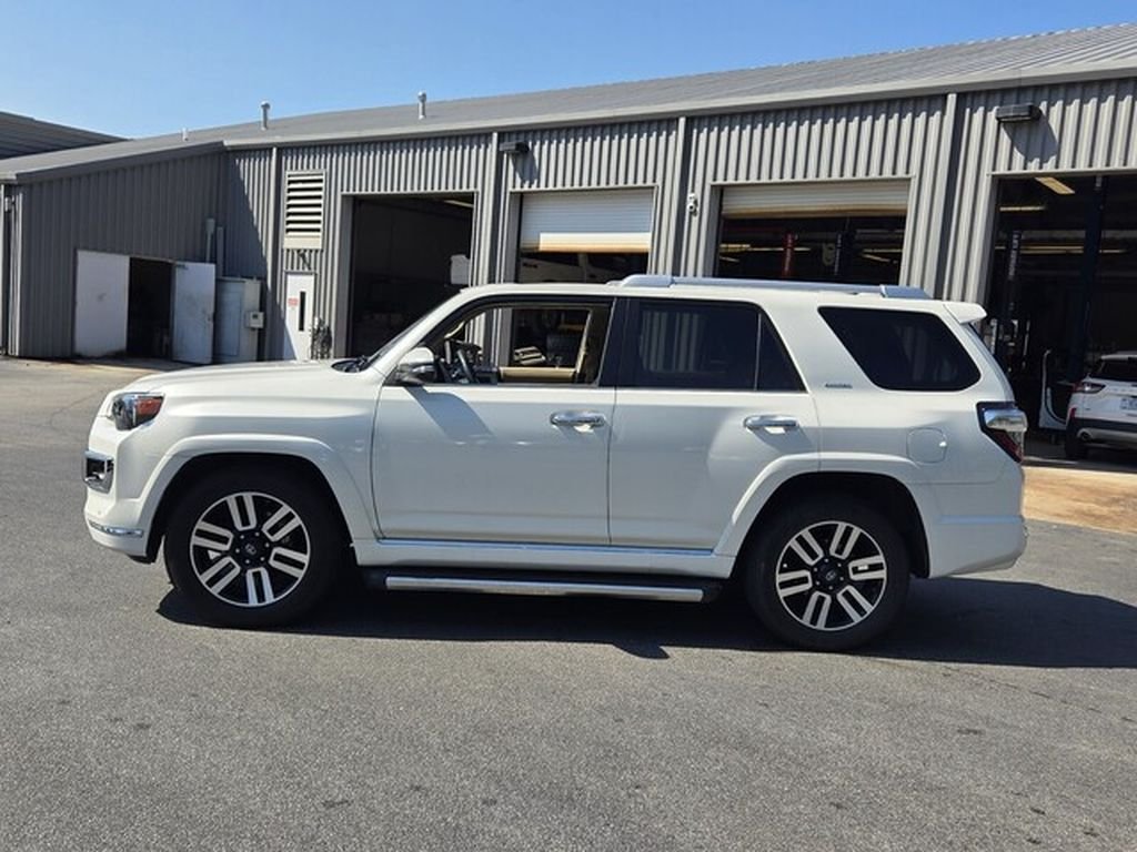 Used 2018 Toyota 4Runner Limited RWD image 5