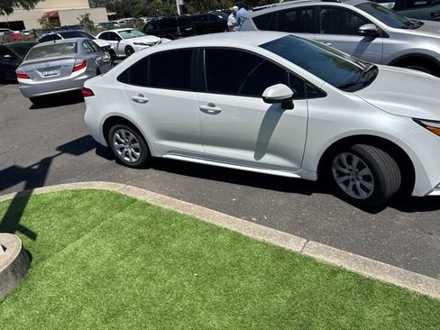 Used 2025 Toyota Corolla LE w/ Convenience Package FWD image 26