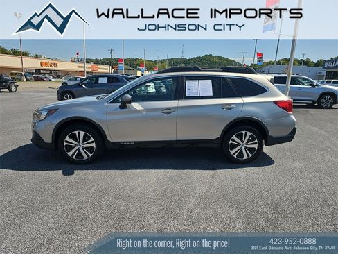 Used 2019 Subaru Outback 3.6R Limited image 3