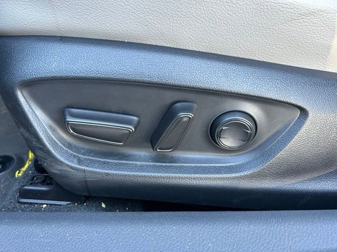 Used 2024 Toyota Camry SE image 16