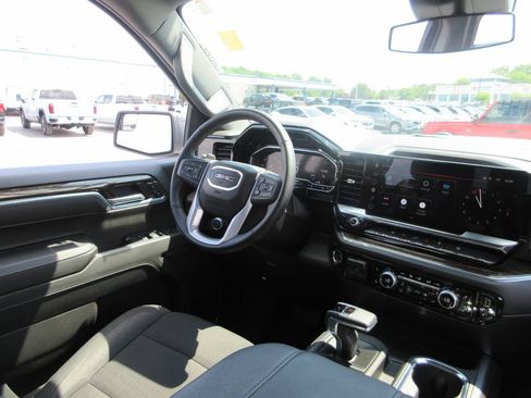 Certified 2025 GMC Sierra 1500 Elevation AWD/4WD image 25