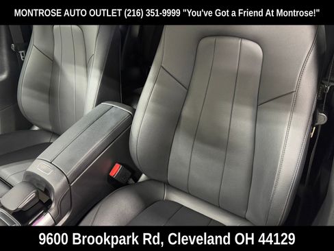 Used 2021 Mercedes-Benz GLA 250 4MATIC image 29