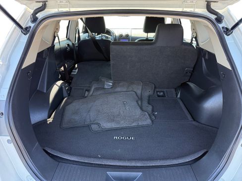 Used 2012 Nissan Rogue SV AWD/4WD image 17