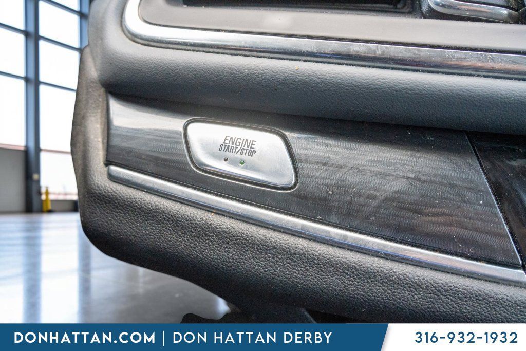 Used 2020 Buick Enclave Premium AWD/4WD image 10