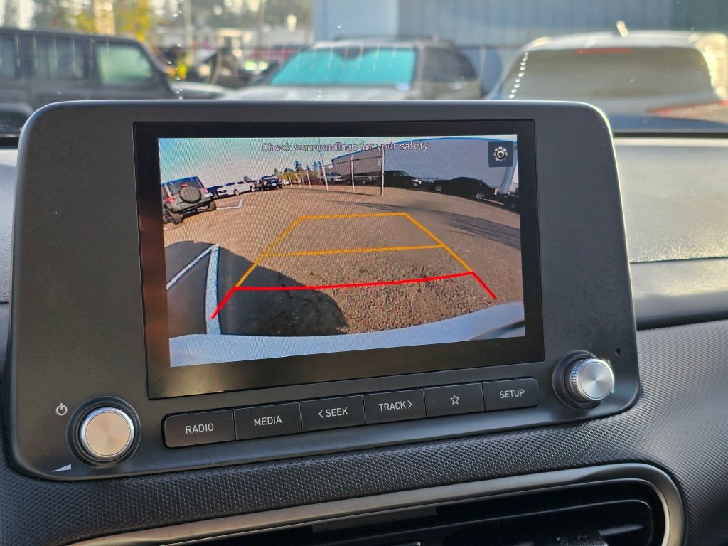 Used 2023 Hyundai Kona SE FWD image 22