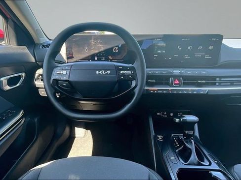 Certified 2025 Kia K4 FWD image 8