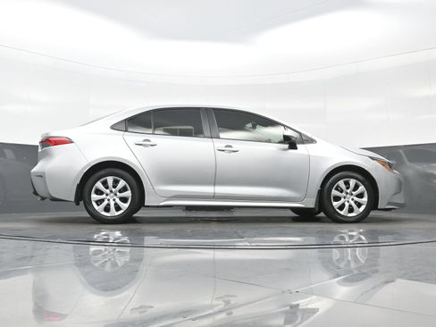 Used 2024 Toyota Corolla LE FWD image 31