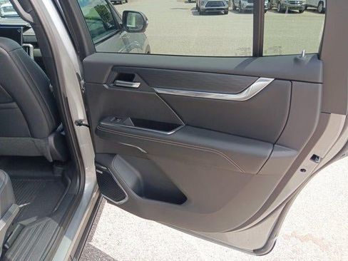 New 2026 GMC Acadia Elevation w/ Black Edition FWD image 17