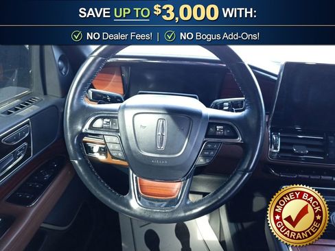 Used 2023 Lincoln Navigator Reserve AWD/4WD image 18