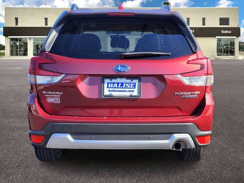 Used 2021 Subaru Forester Touring image 4