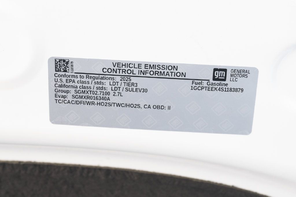 Used 2025 Chevrolet Colorado Trail Boss AWD/4WD image 17