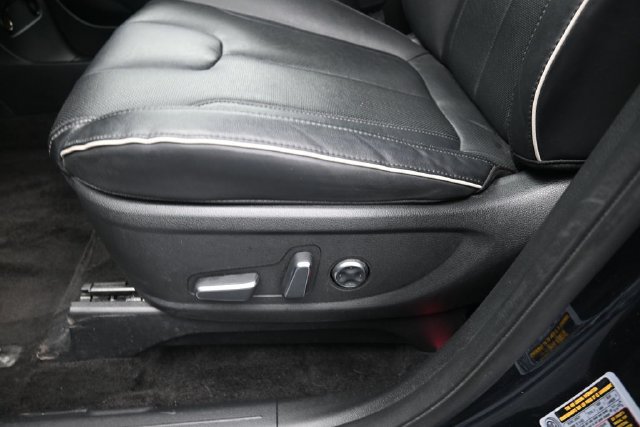 Used 2024 Hyundai Palisade SEL FWD image 13