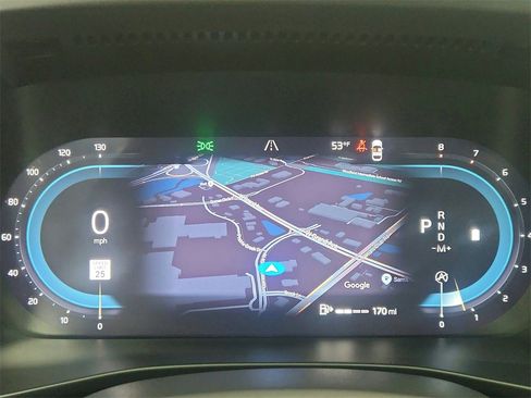 Used 2023 Volvo XC40 B5 Plus image 14