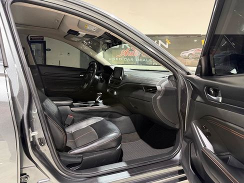 Used 2022 Nissan Altima 2.5 SR w/ Midnight Edition Package FWD image 15