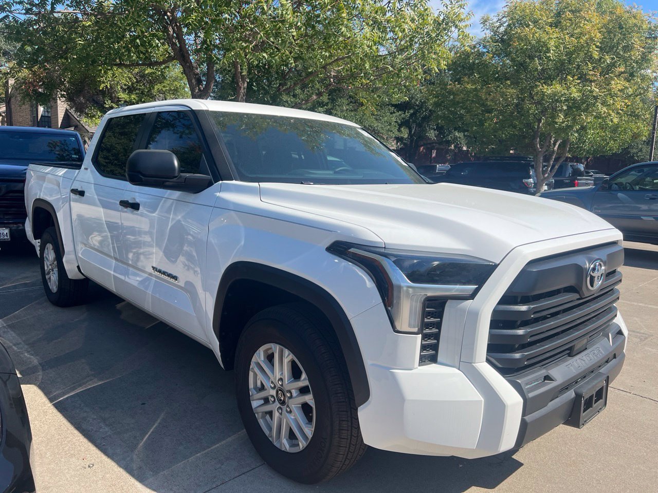 Used 2025 Toyota Tundra SR5 RWD image 1