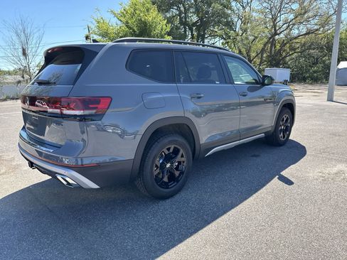 New 2026 Volkswagen Atlas Peak Edition AWD/4WD image 6