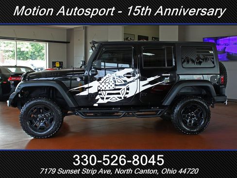 Used 2017 Jeep Wrangler Unlimited Sport AWD/4WD image 7