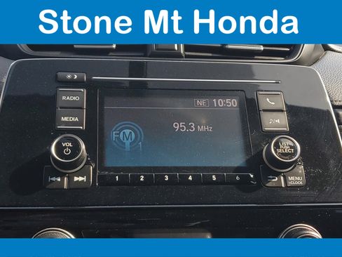 Used 2019 Honda CR-V LX image 26