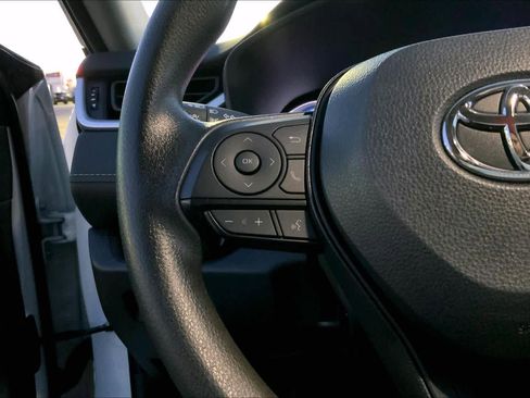 Used 2025 Toyota RAV4 LE image 22