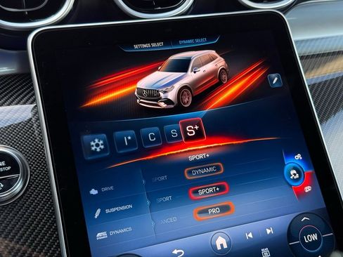 New 2026 Mercedes-Benz GLC 43 AMG 4MATIC image 7