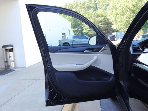 Certified 2024 BMW X3 sDrive30i w/ Convenience Package w/ZPA image 11