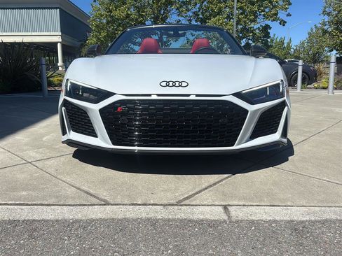 Used 2023 Audi R8 V10 performance image 2