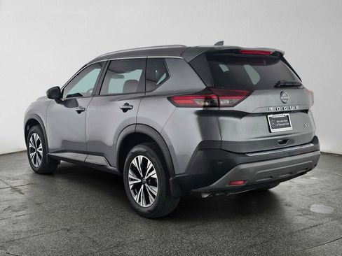 Used 2023 Nissan Rogue SV w/ SV Premium B Package FWD image 5