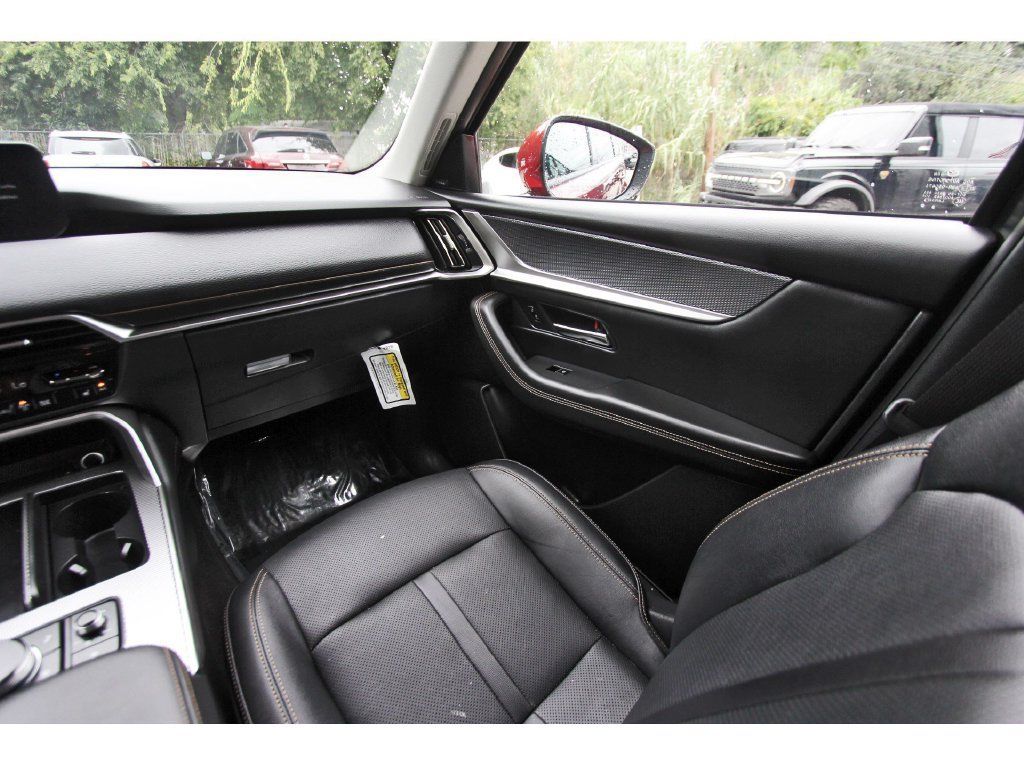 Certified 2024 MAZDA CX-90 Plug-In Hybrid w/ Premium Pkg AWD/4WD image 9