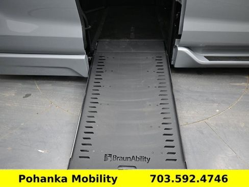 Used 2026 Toyota Sienna XSE image 23