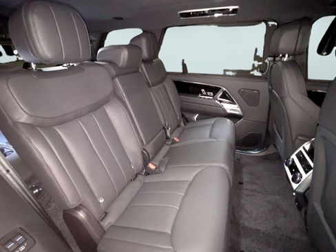 New 2026 Land Rover Range Rover Long Wheelbase SE AWD/4WD image 57