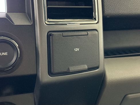 Used 2019 Ford F150 XLT image 27