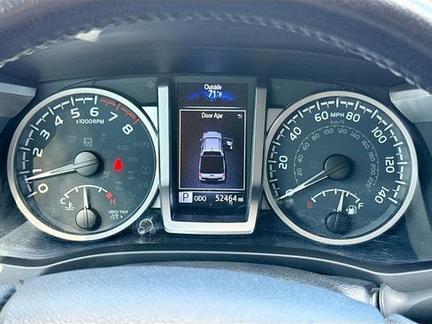 Used 2022 Toyota Tacoma SR5 w/ Technology Package AWD/4WD image 13