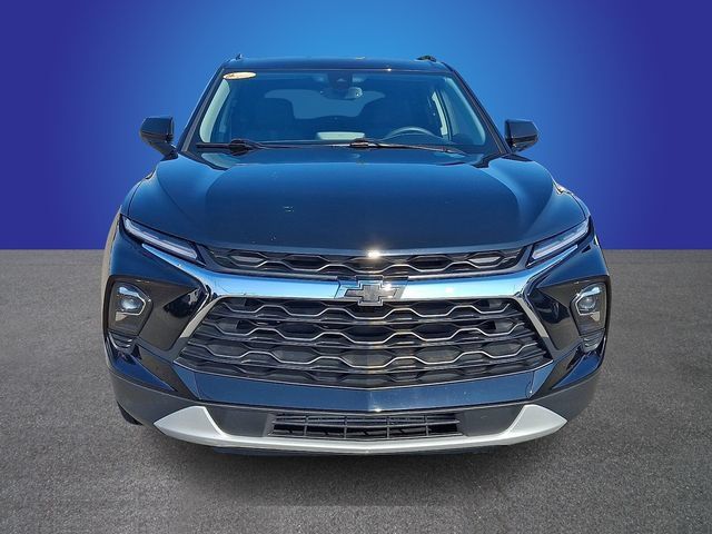 Used 2023 Chevrolet Blazer LT w/ Convenience Package FWD image 2