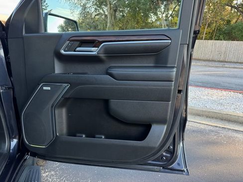 Used 2023 GMC Sierra 1500 SLT w/ SLT Premium Package image 33