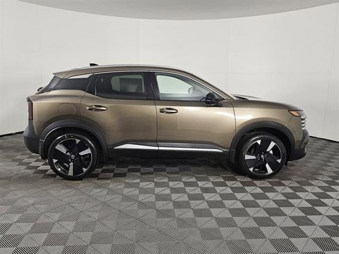 New 2026 Nissan Kicks SR w/ SR Premium Package image 2