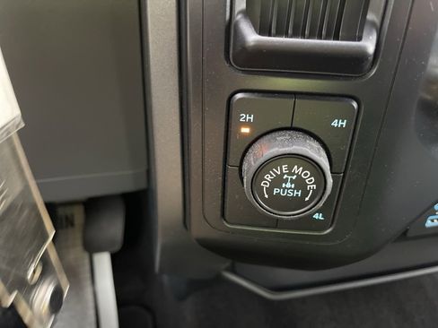 Used 2022 Ford F150 XLT w/ Equipment Group 301A Mid image 30