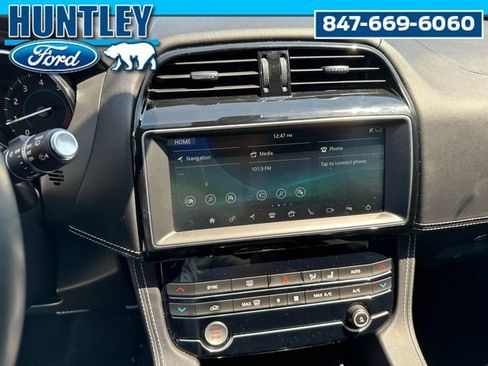 Used 2020 Jaguar F-PACE R-Sport image 25