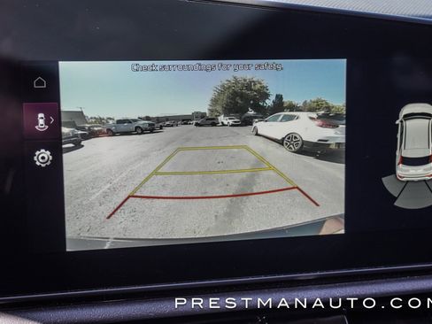 Used 2025 Kia Niro EX image 8