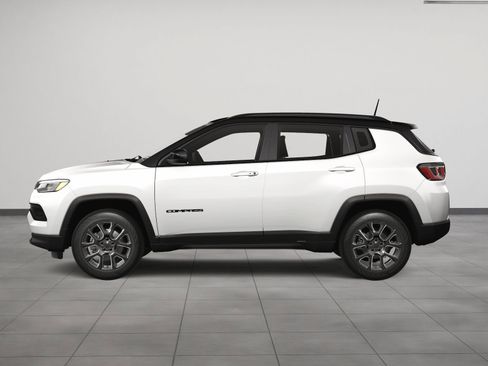 New 2024 Jeep Compass Latitude w/ Sun and Sound Group image 27