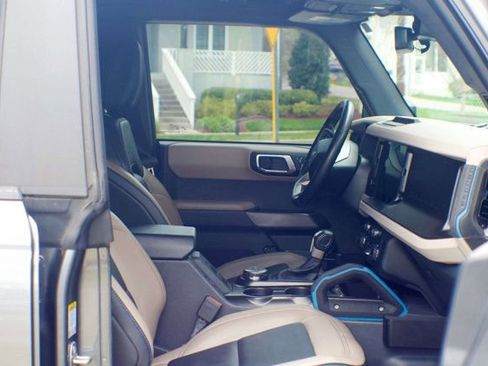 Used 2022 Ford Bronco Wildtrak image 45