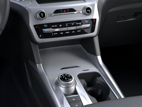 Used 2024 Ford Explorer XLT w/ Equipment Group 202A image 15