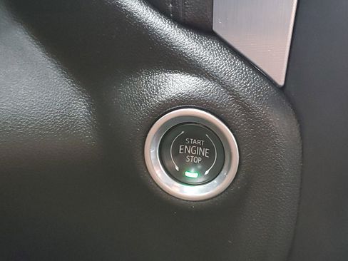 Used 2020 GMC Sierra 3500 SLT w/ SLT Convenience Package image 23