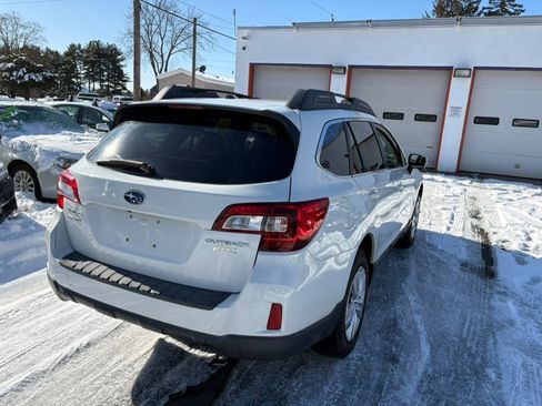 Used 2015 Subaru Outback 2.5i Limited image 4