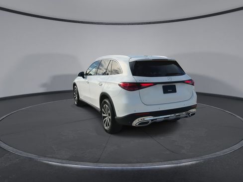 Used 2025 Mercedes-Benz GLC 300 image 7