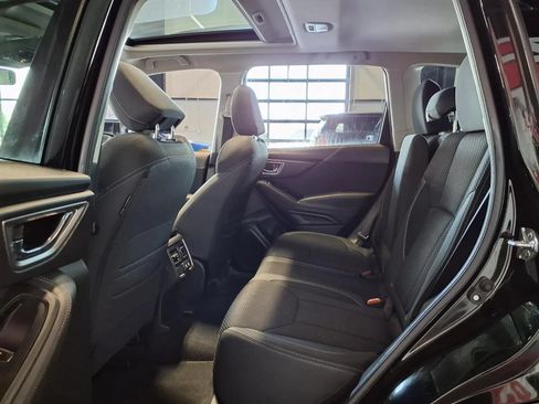 Used 2024 Subaru Forester Premium AWD/4WD image 14